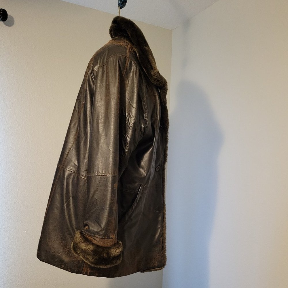 WOMENS VINTAGE FAUX LEATHER JACKET WITH THE FUR....VINTAGE DRESSBARN JACKET - Picture 11 of 17